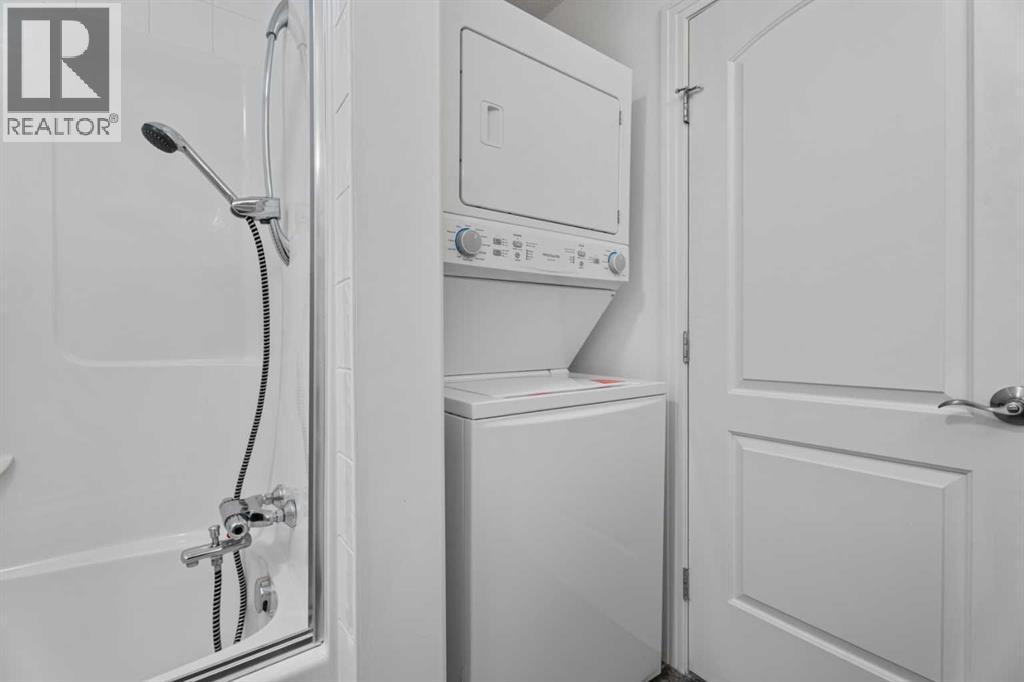 Single Family House for Sale in    Avenue NW Varsity Calgary 