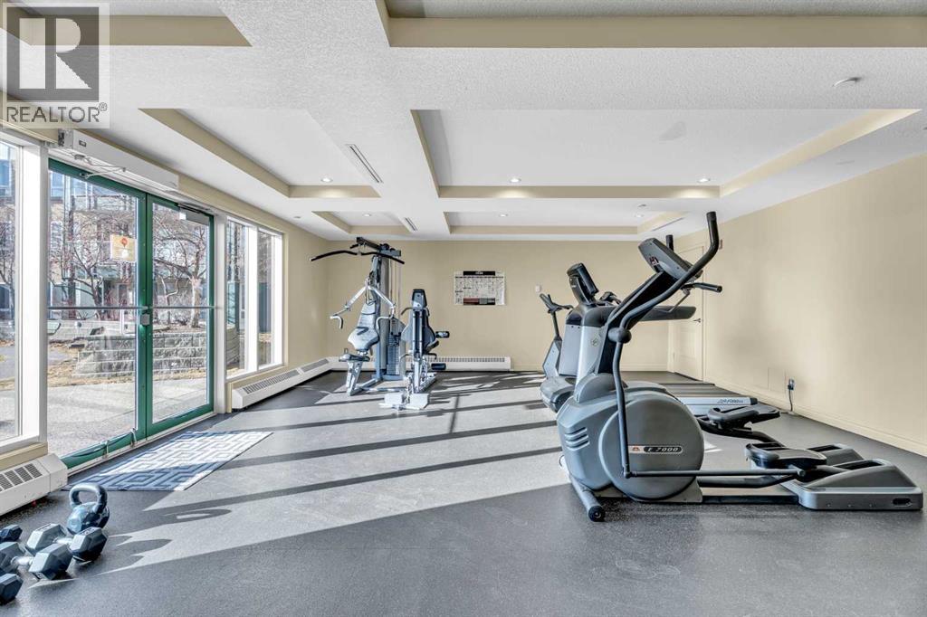 Single Family House for Sale in    Avenue NW Varsity Calgary 