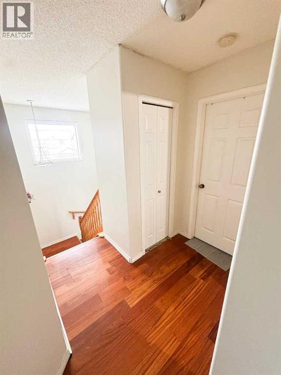 531 STONEGATE ROAD NW - 11