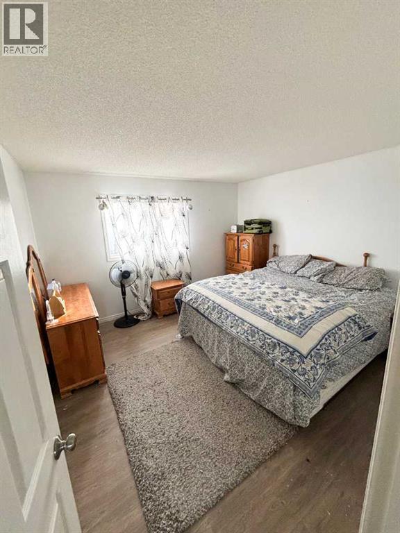 531 STONEGATE ROAD NW - 12
