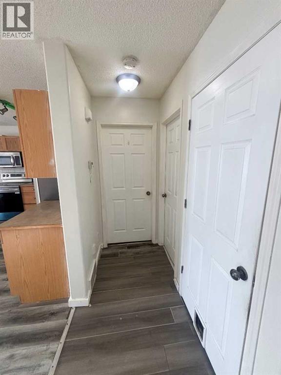 531 STONEGATE ROAD NW - 14