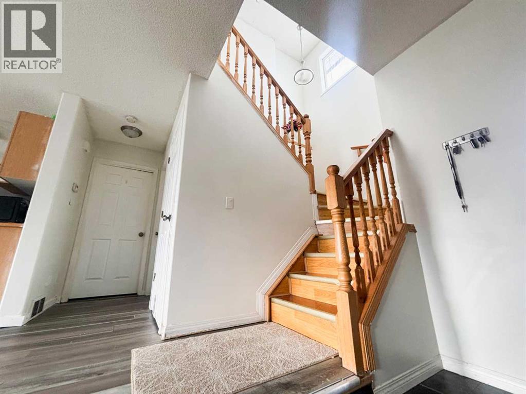 531 STONEGATE ROAD NW - 7