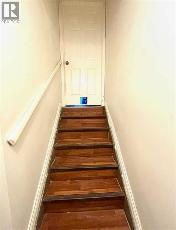 531 STONEGATE ROAD NW - 25