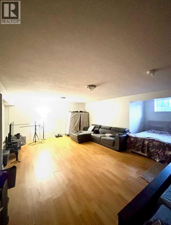 531 STONEGATE ROAD NW - 26