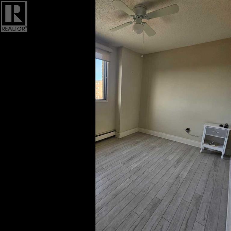 Single Family House for Sale in    Avenue SW Windsor Park Calgary 