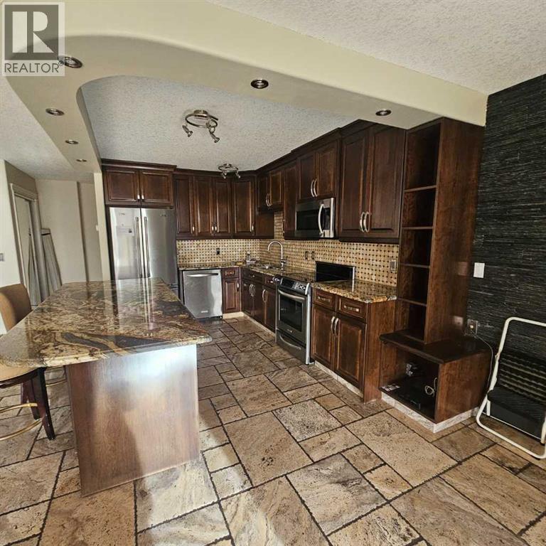 Single Family House for Sale in    Avenue SW Windsor Park Calgary 