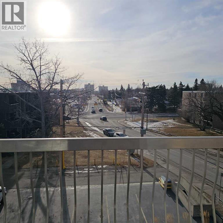 Single Family House for Sale in    Avenue SW Windsor Park Calgary 