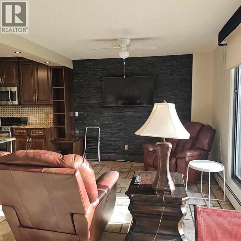 Single Family House for Sale in    Avenue SW Windsor Park Calgary 