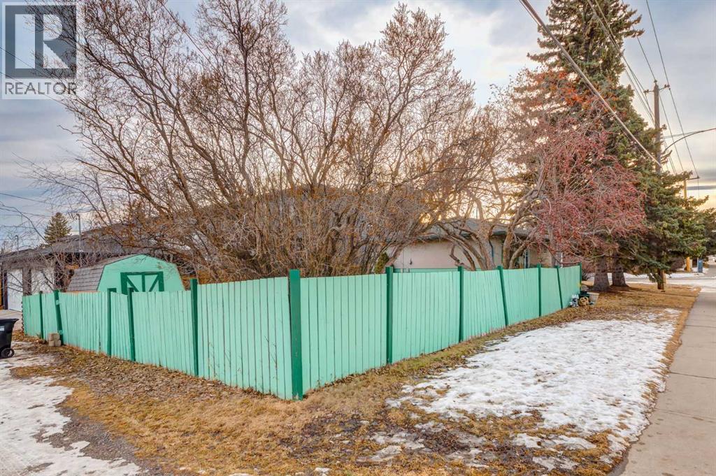 Single Family House Bungalow for Sale in   Avenue SW Glenbrook Calgary 