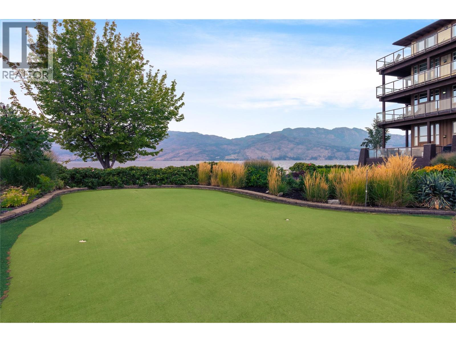 416 4205 Gellatly Road, West Kelowna