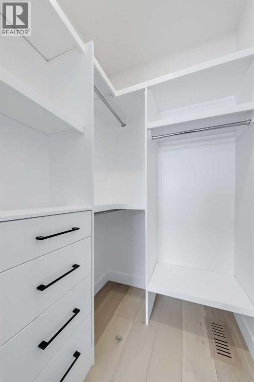 Single Family House for Sale in   Avenue NW Capitol Hill Calgary 