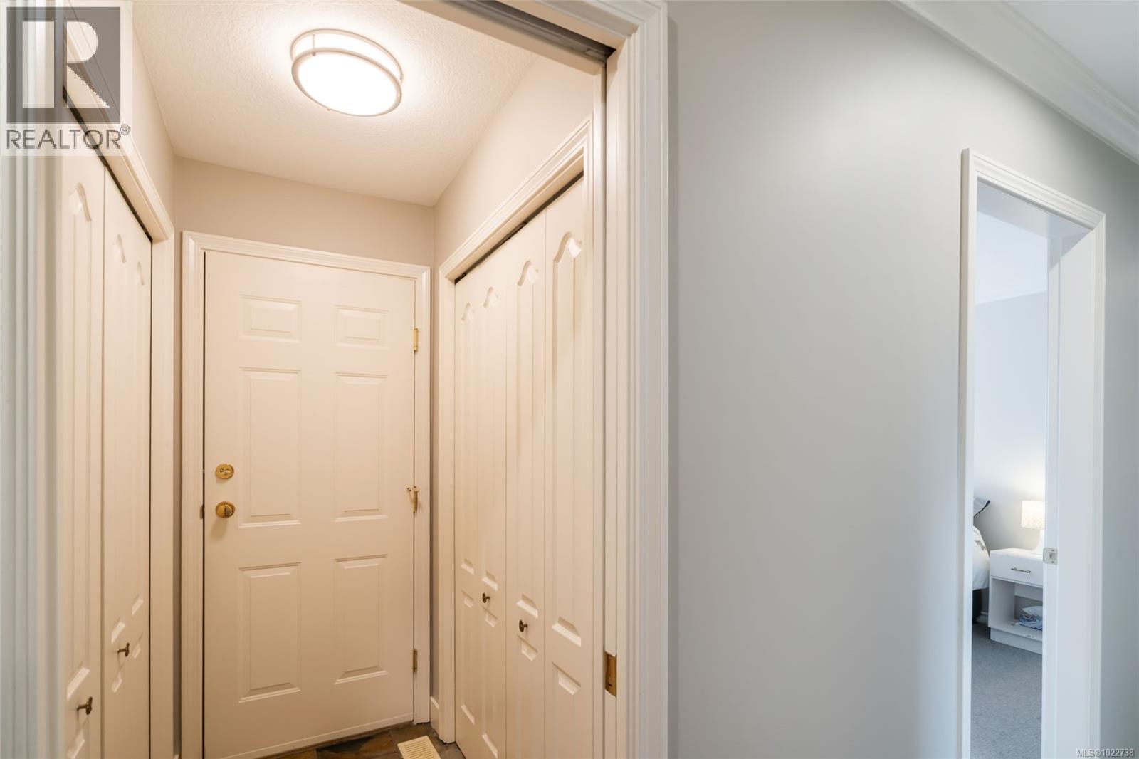 748 Kensington Pl, Qualicum Beach