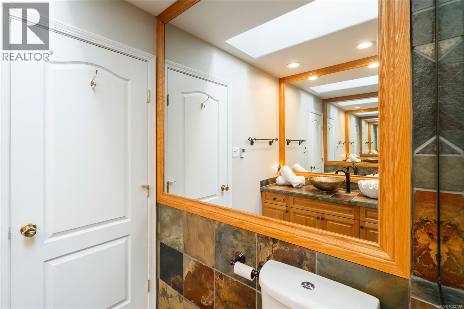 748 Kensington Pl, Qualicum Beach