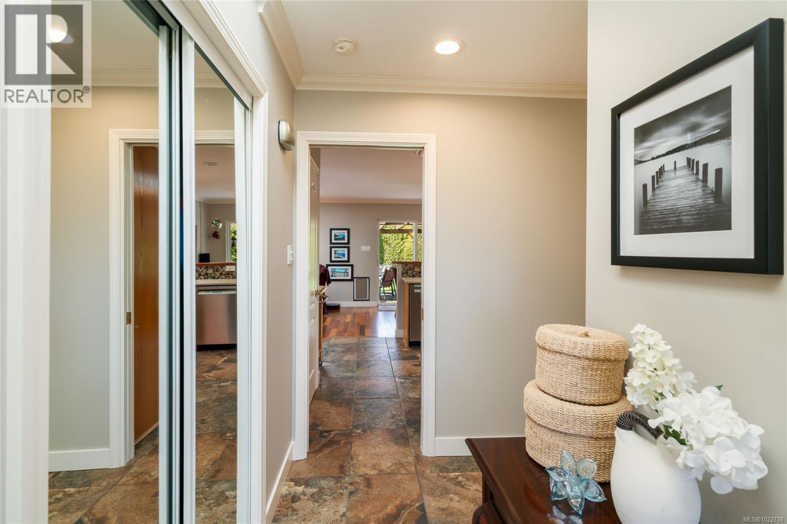 748 Kensington Pl, Qualicum Beach