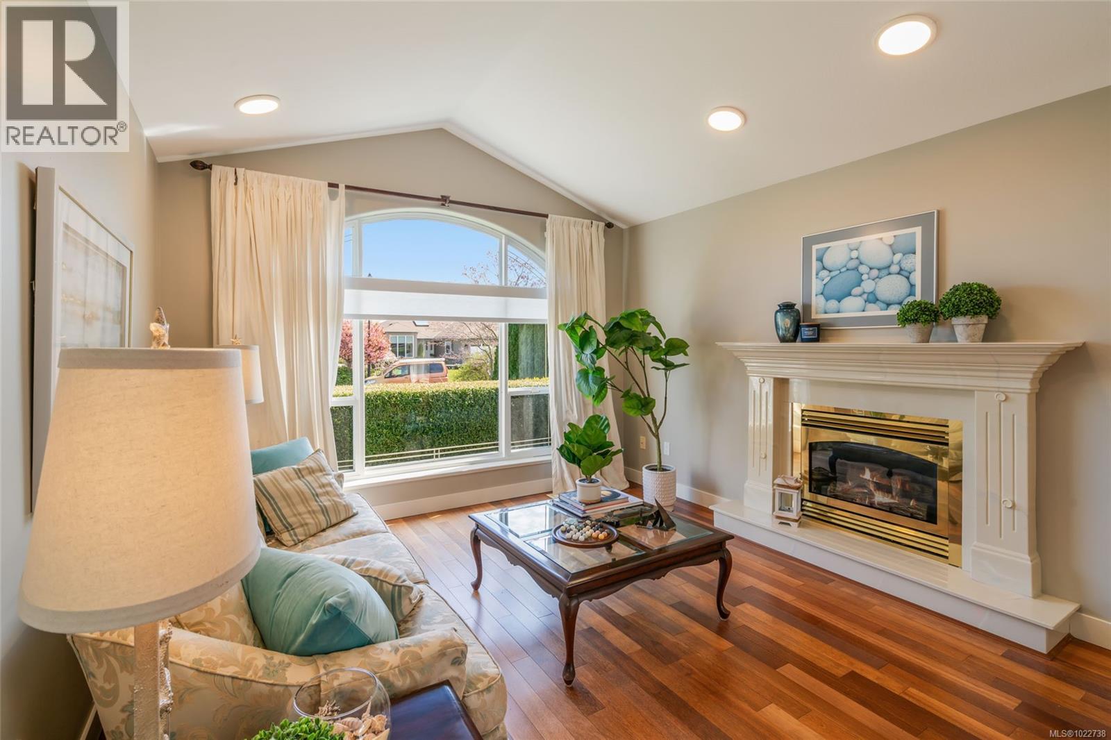 748 Kensington Pl, Qualicum Beach