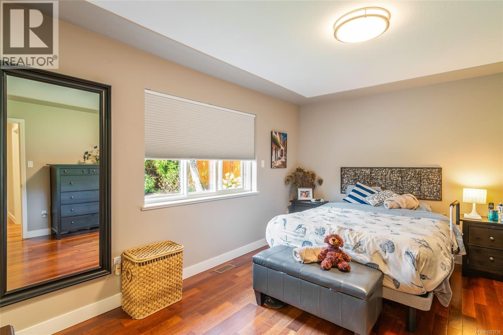 748 Kensington Pl, Qualicum Beach