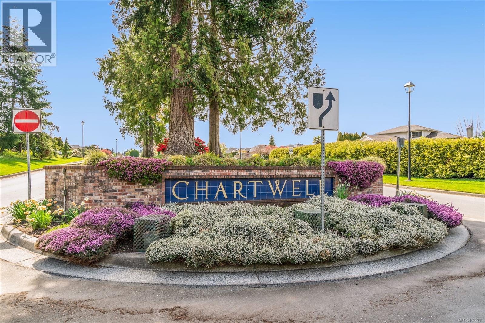 748 Kensington Pl, Qualicum Beach