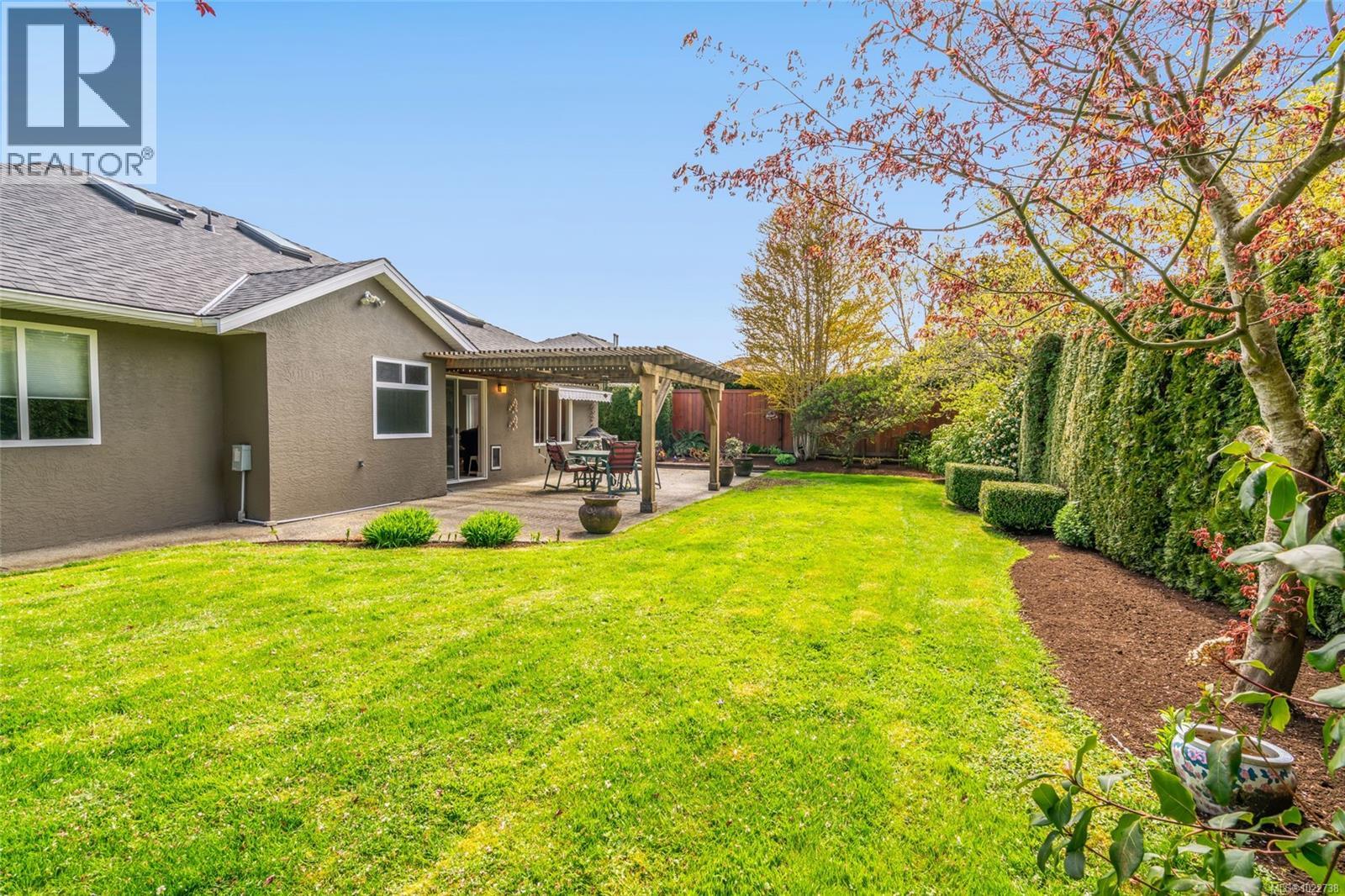 748 Kensington Pl, Qualicum Beach