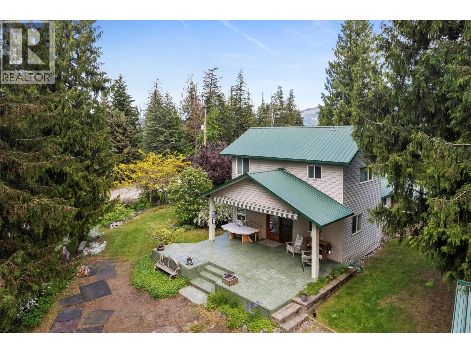 1756 Blind Bay Road, Blind Bay