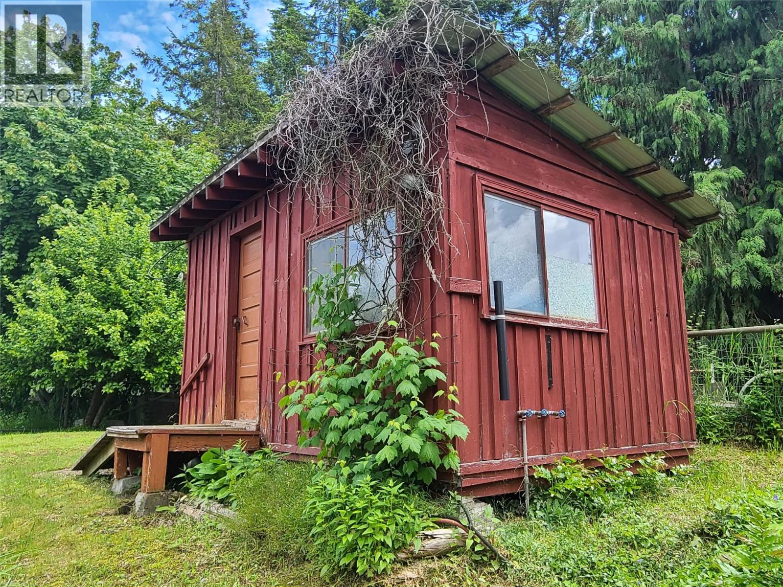 1756 Blind Bay Road, Blind Bay