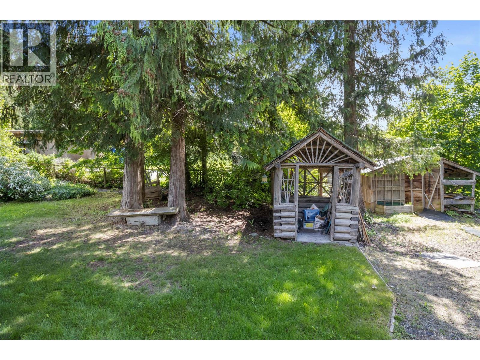 1756 Blind Bay Road, Blind Bay