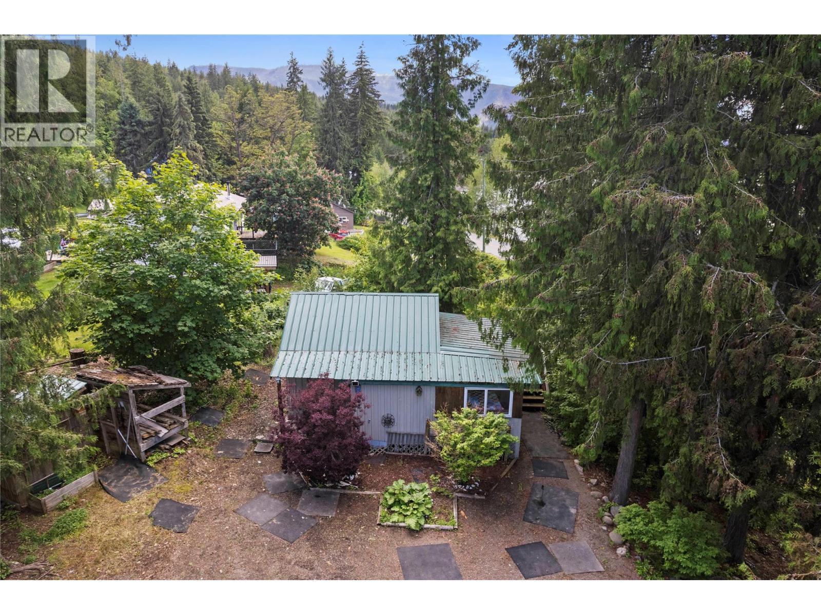 1756 Blind Bay Road, Blind Bay