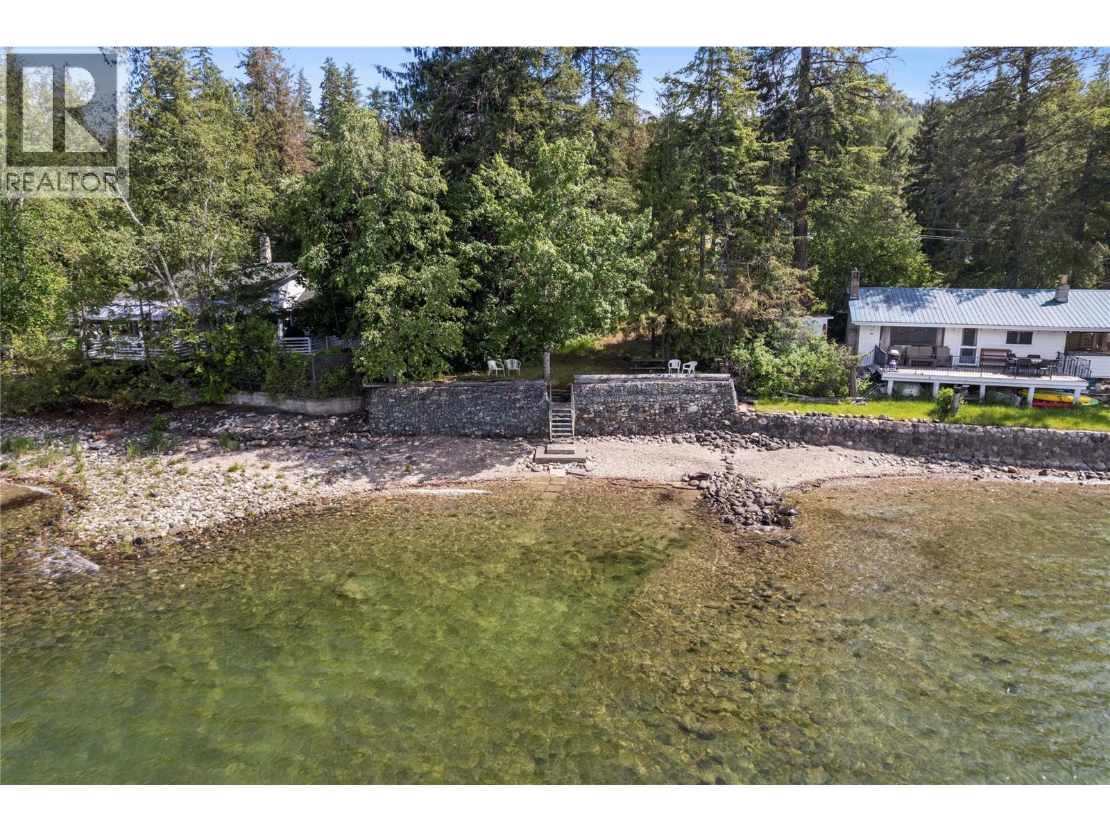 1756 Blind Bay Road, Blind Bay