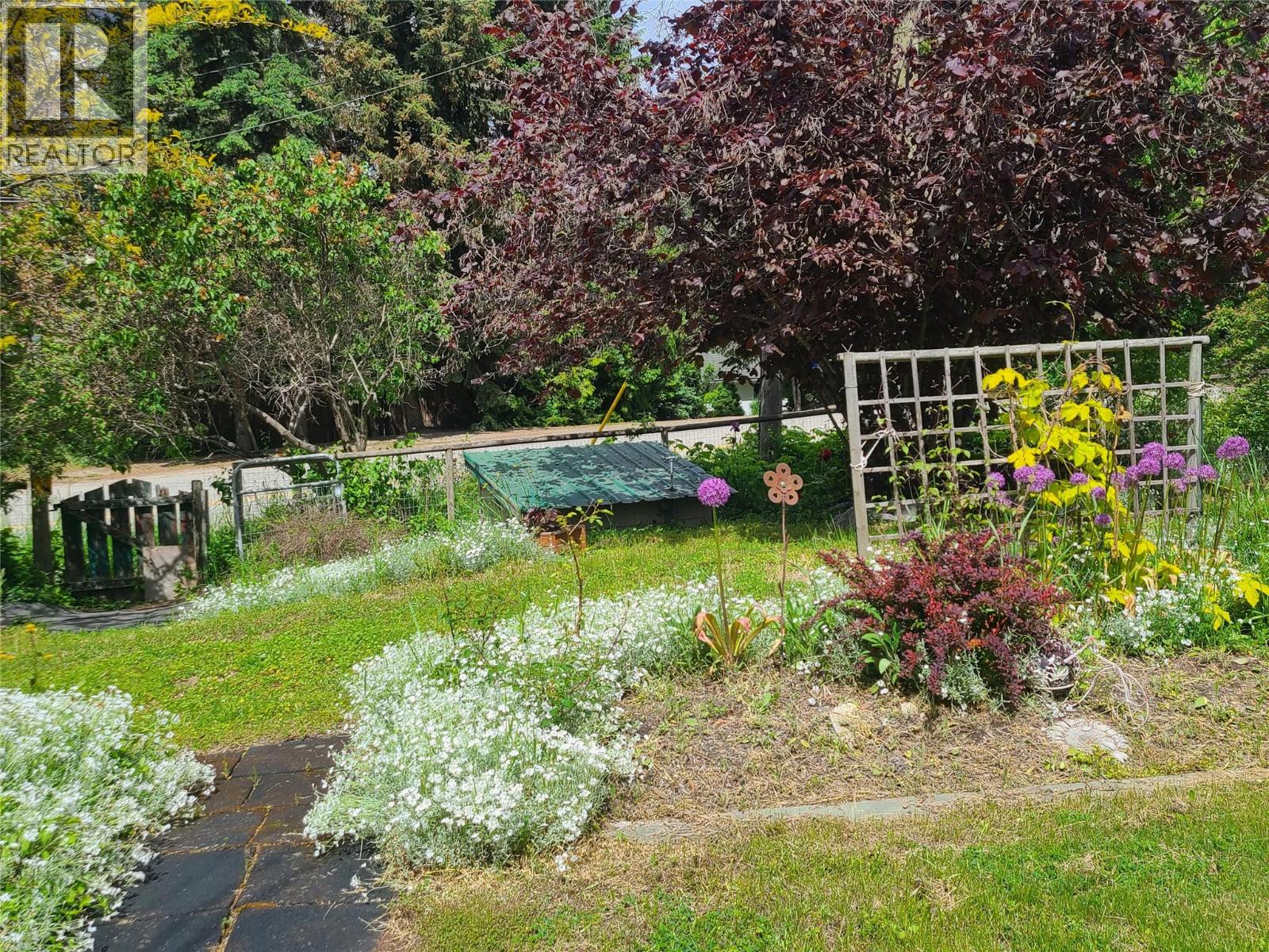 1756 Blind Bay Road, Blind Bay