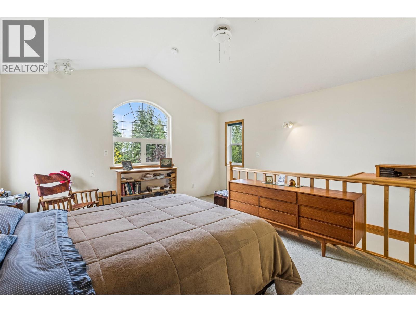 1756 Blind Bay Road, Blind Bay