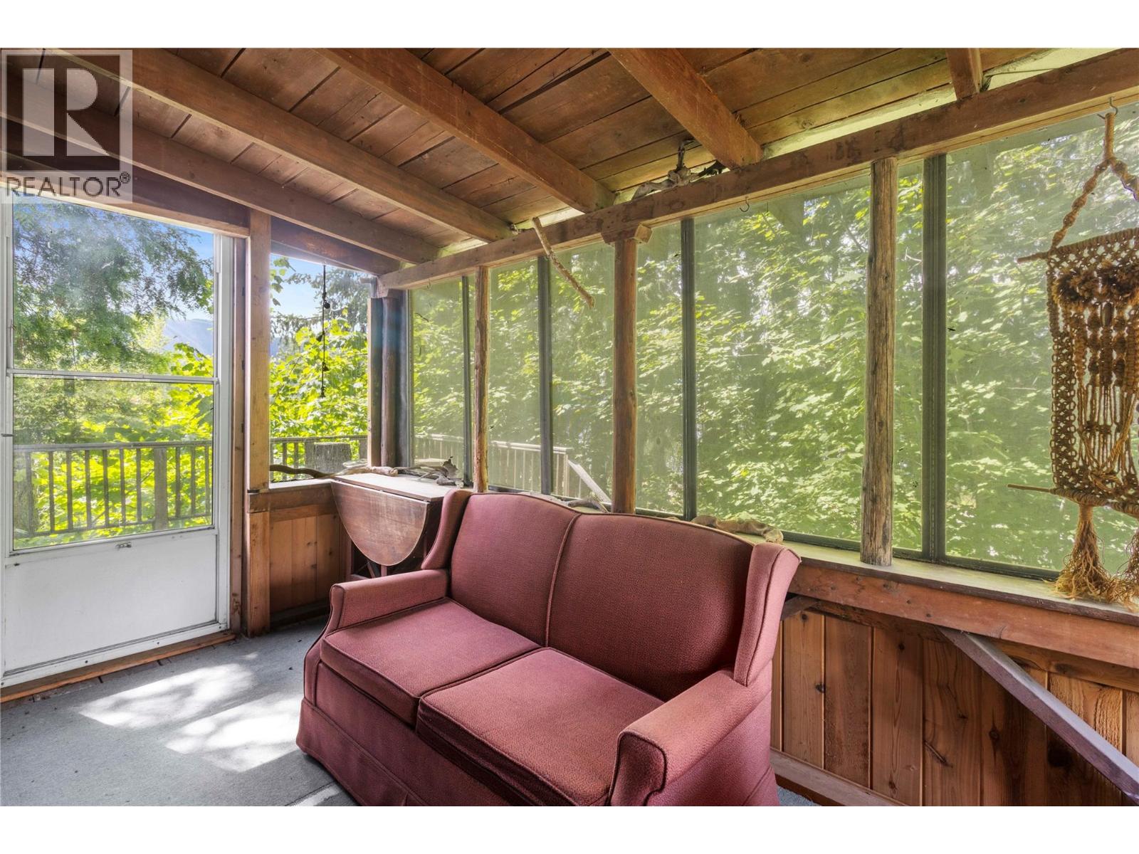 1756 Blind Bay Road, Blind Bay