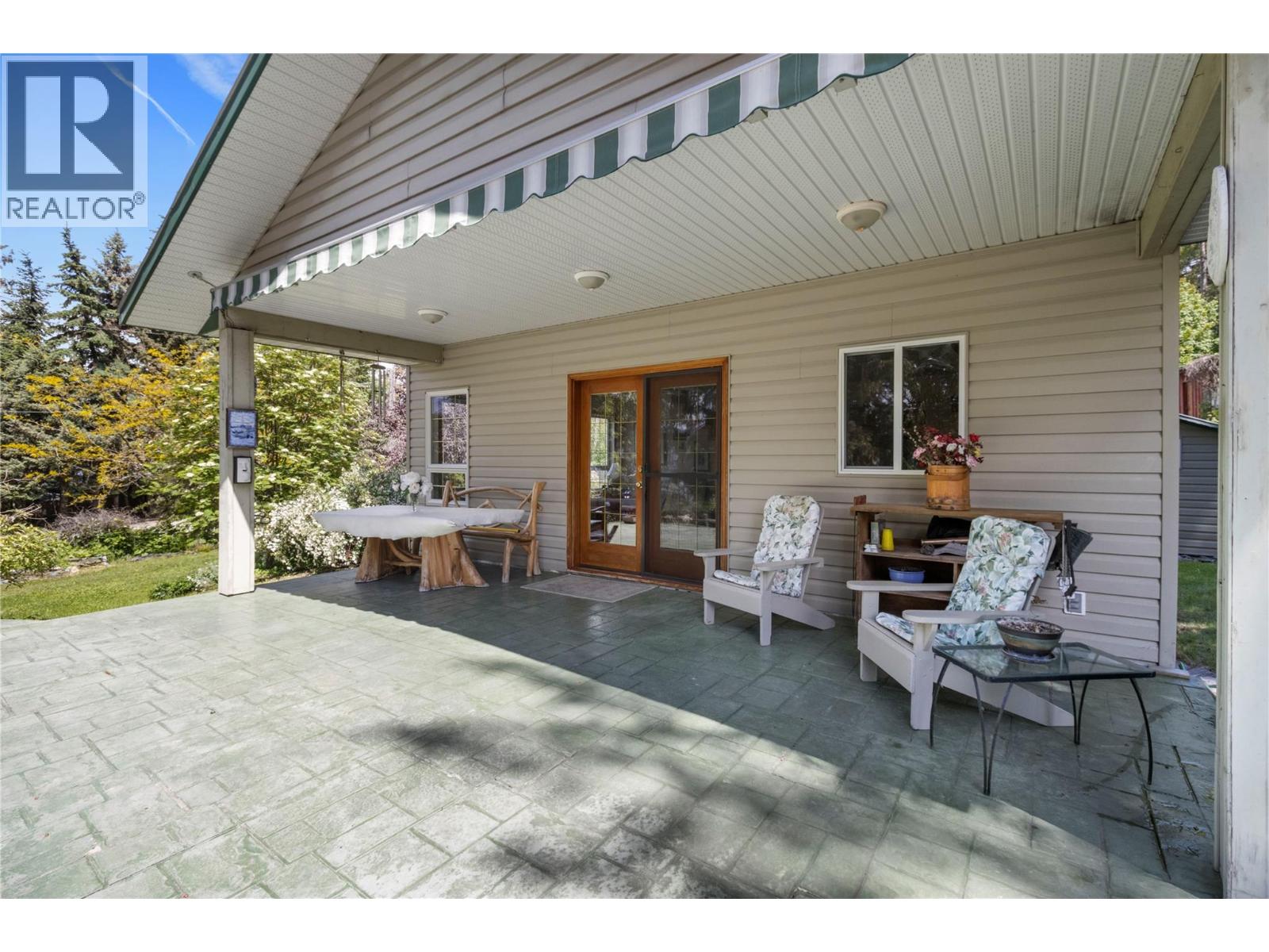 1756 Blind Bay Road, Blind Bay