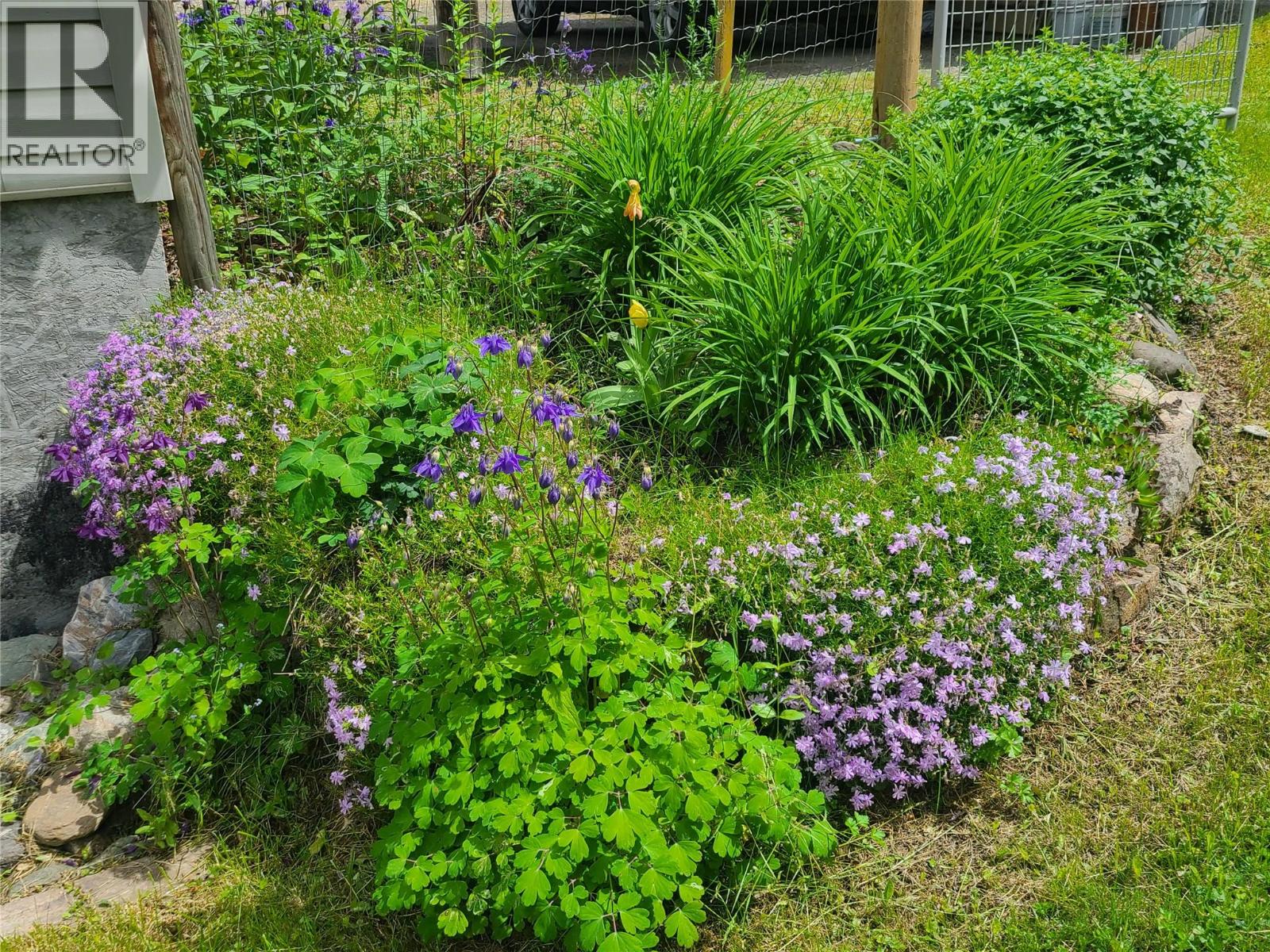 1756 Blind Bay Road, Blind Bay