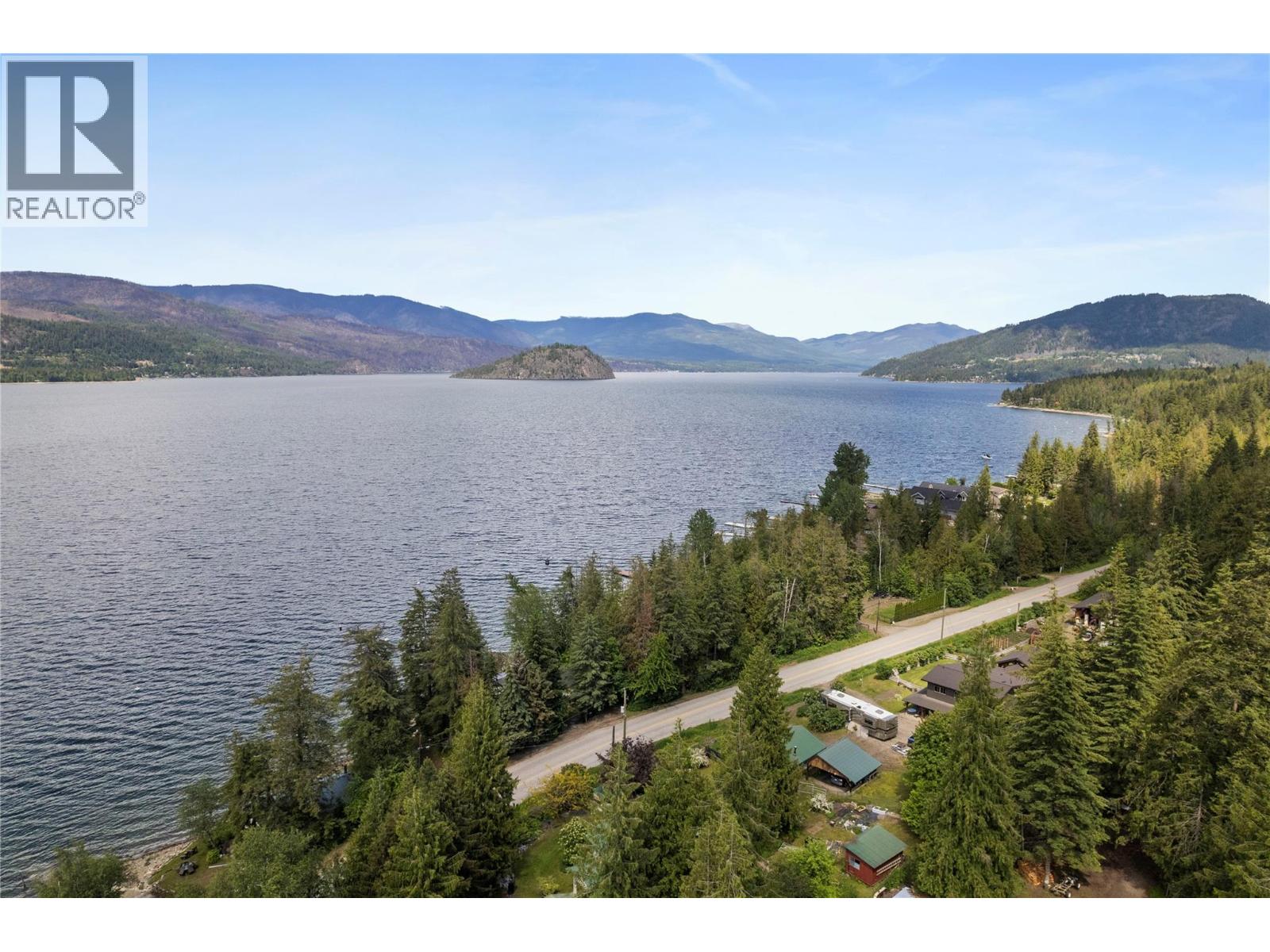 1756 Blind Bay Road, Blind Bay