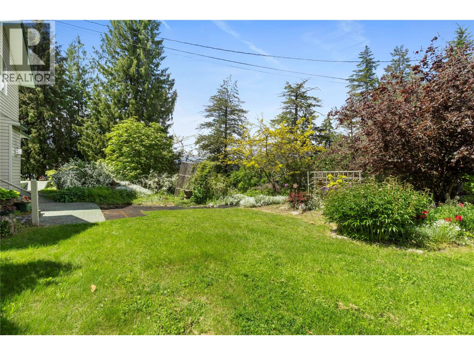 1756 Blind Bay Road, Blind Bay