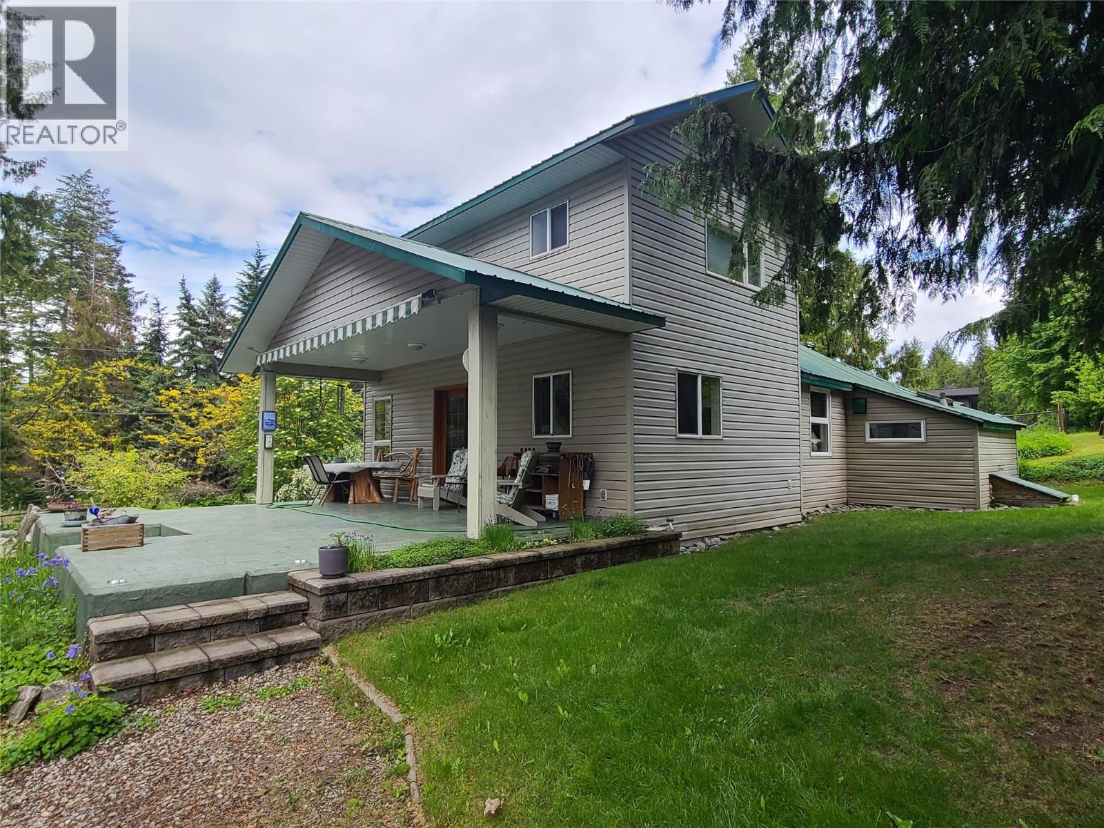 1756 Blind Bay Road, Blind Bay