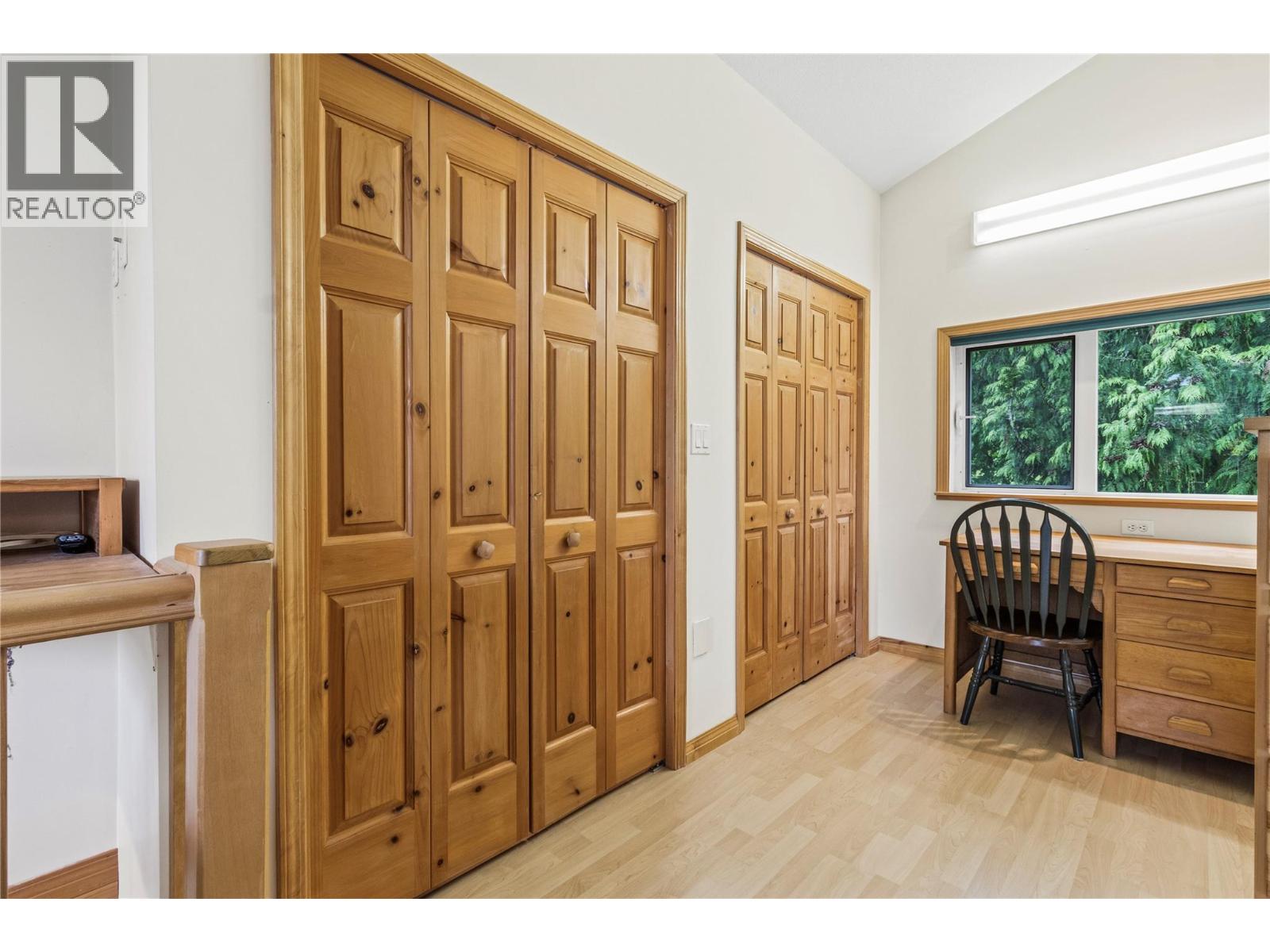 1756 Blind Bay Road, Blind Bay