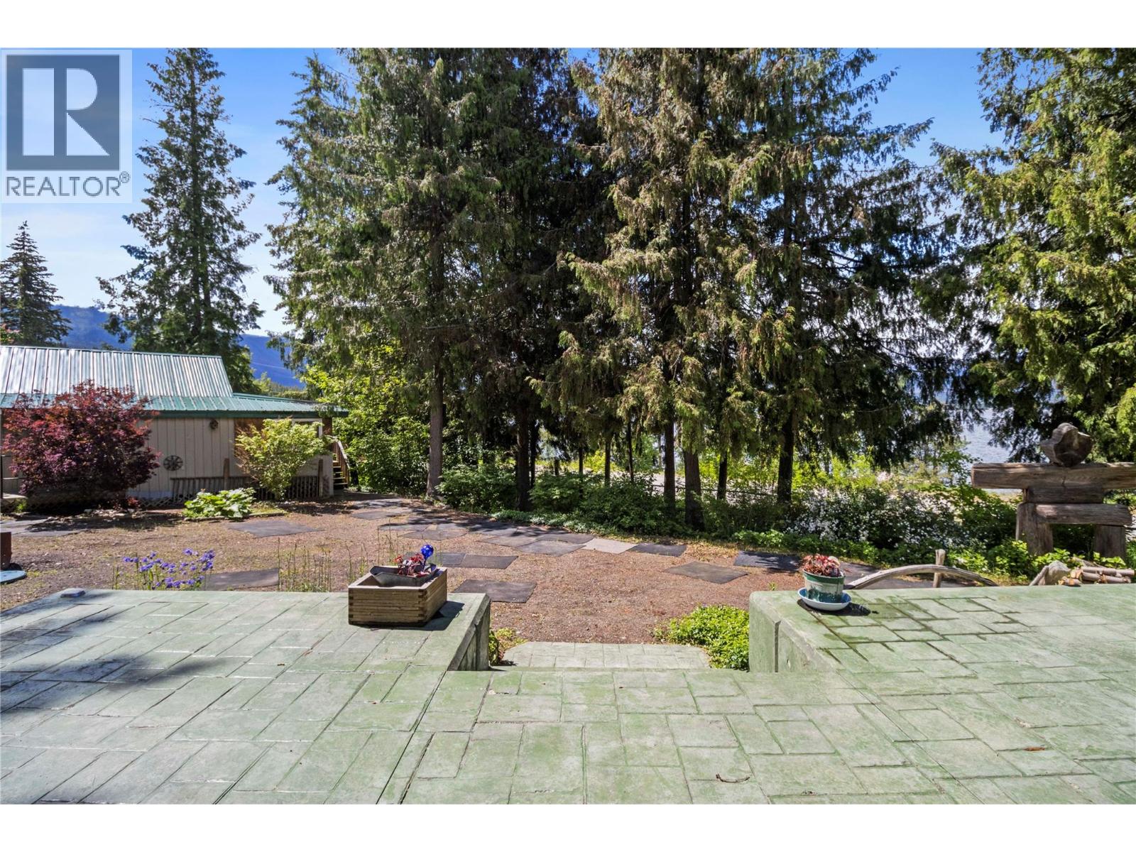 1756 Blind Bay Road, Blind Bay