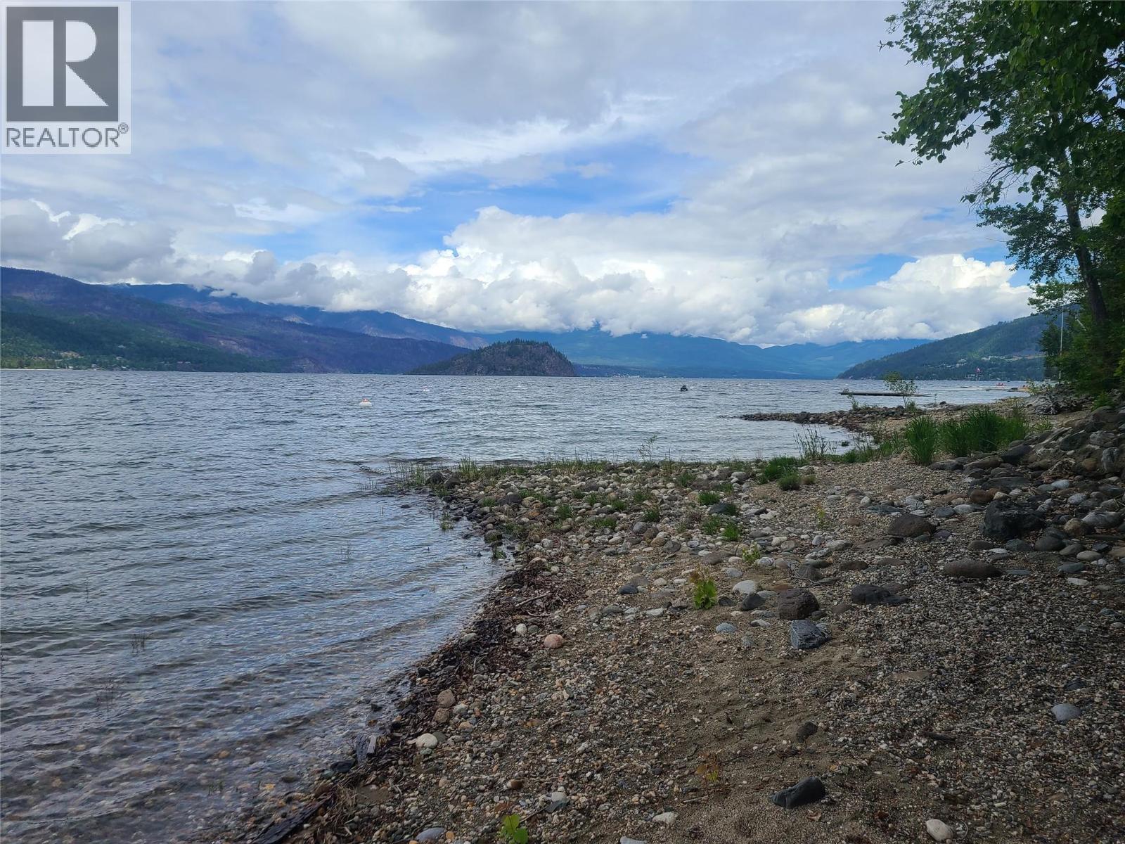 1756 Blind Bay Road, Blind Bay