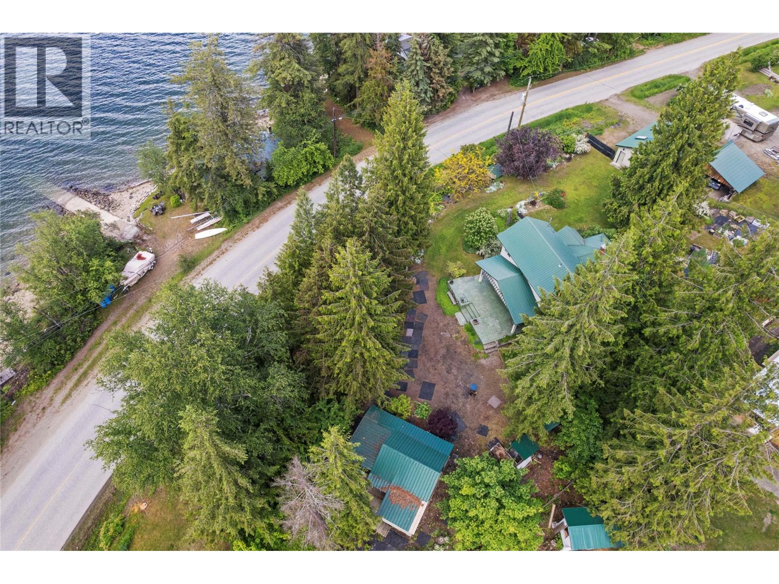 1756 Blind Bay Road, Blind Bay