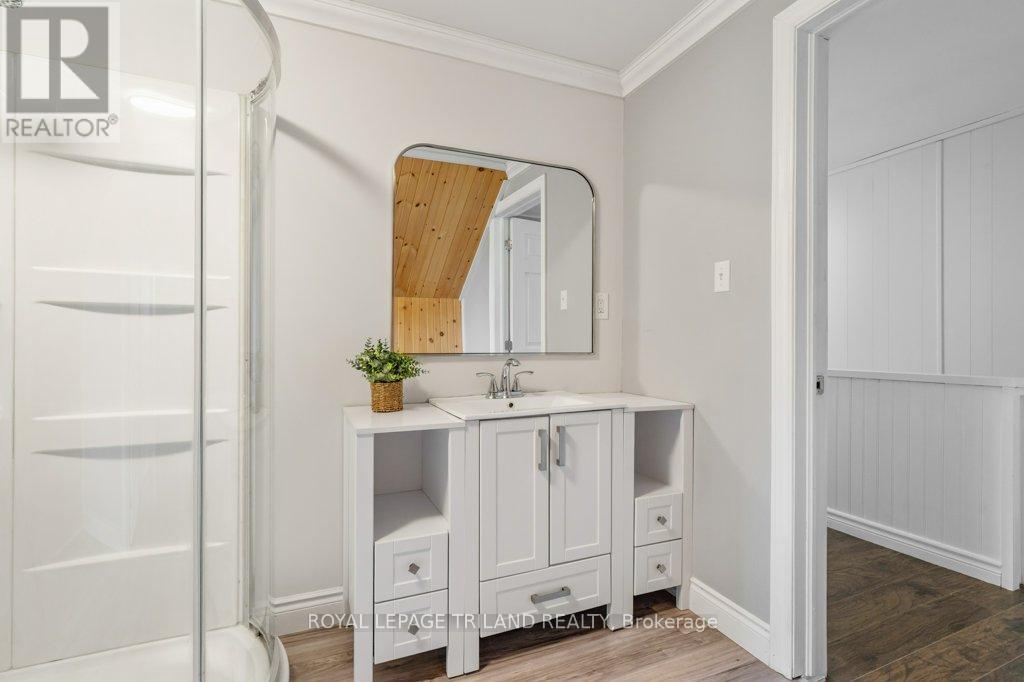 Single Family House for Sale in  CATHERINE STREET North Middlesex (Parkhill) 