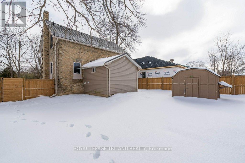 Single Family House for Sale in  CATHERINE STREET North Middlesex (Parkhill) 