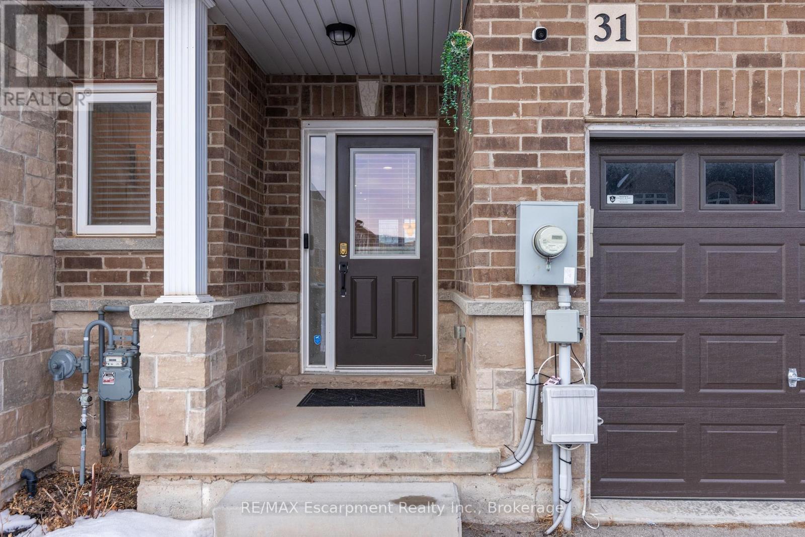 31 PINOT CRESCENT - Photo 2 of 21, Hamilton (Fruitland), Ontario
