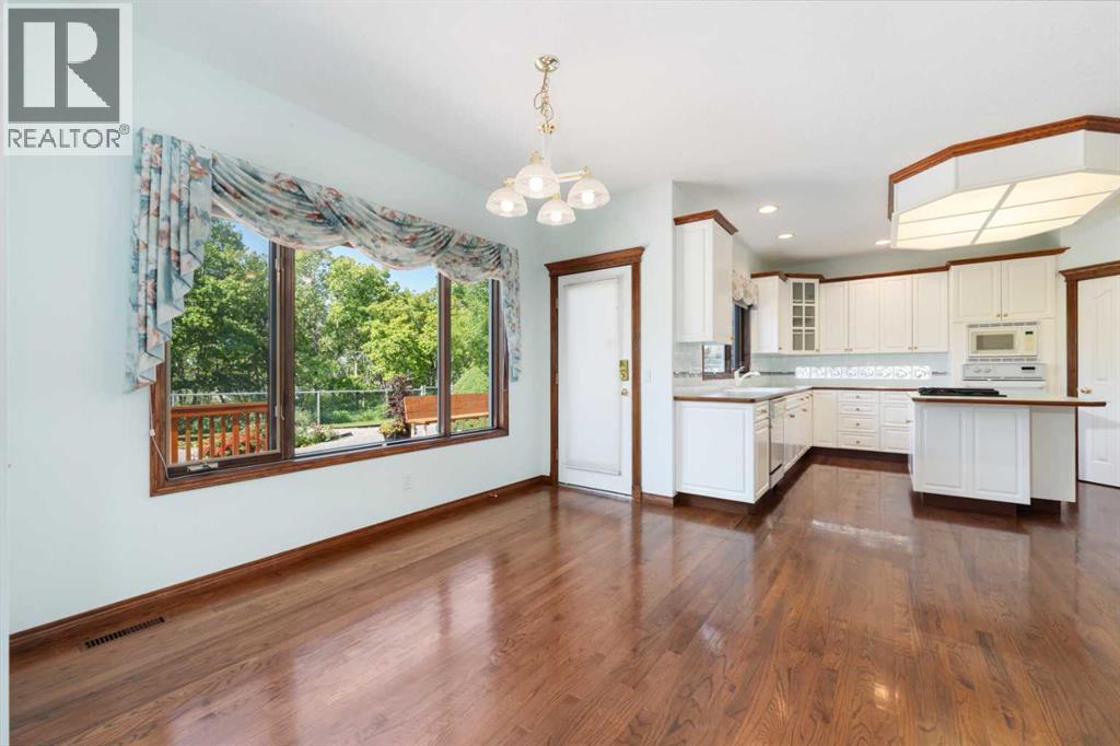 Single Family House for Sale in  Evergreen Hill SW Evergreen Calgary 