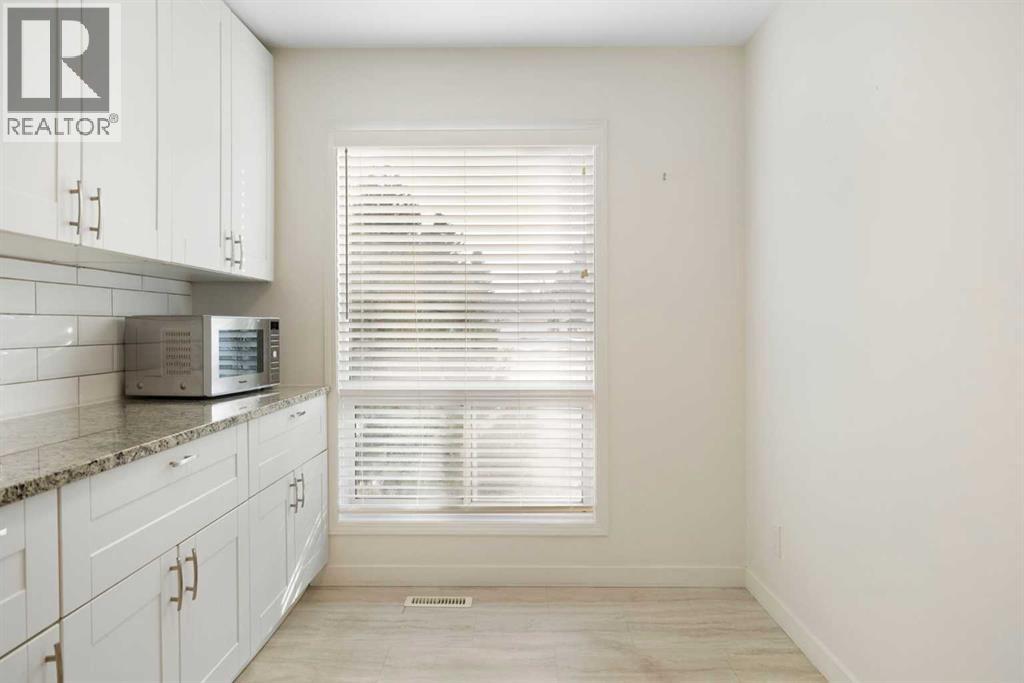 Single Family House for Sale in  Deer Ridge Close SE Deer Ridge Calgary 