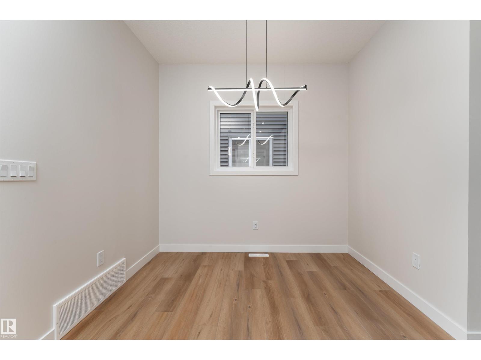 30 WESTWYCK LI - 15