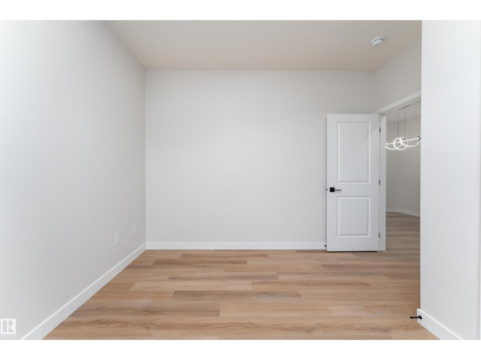 30 WESTWYCK LI - 19