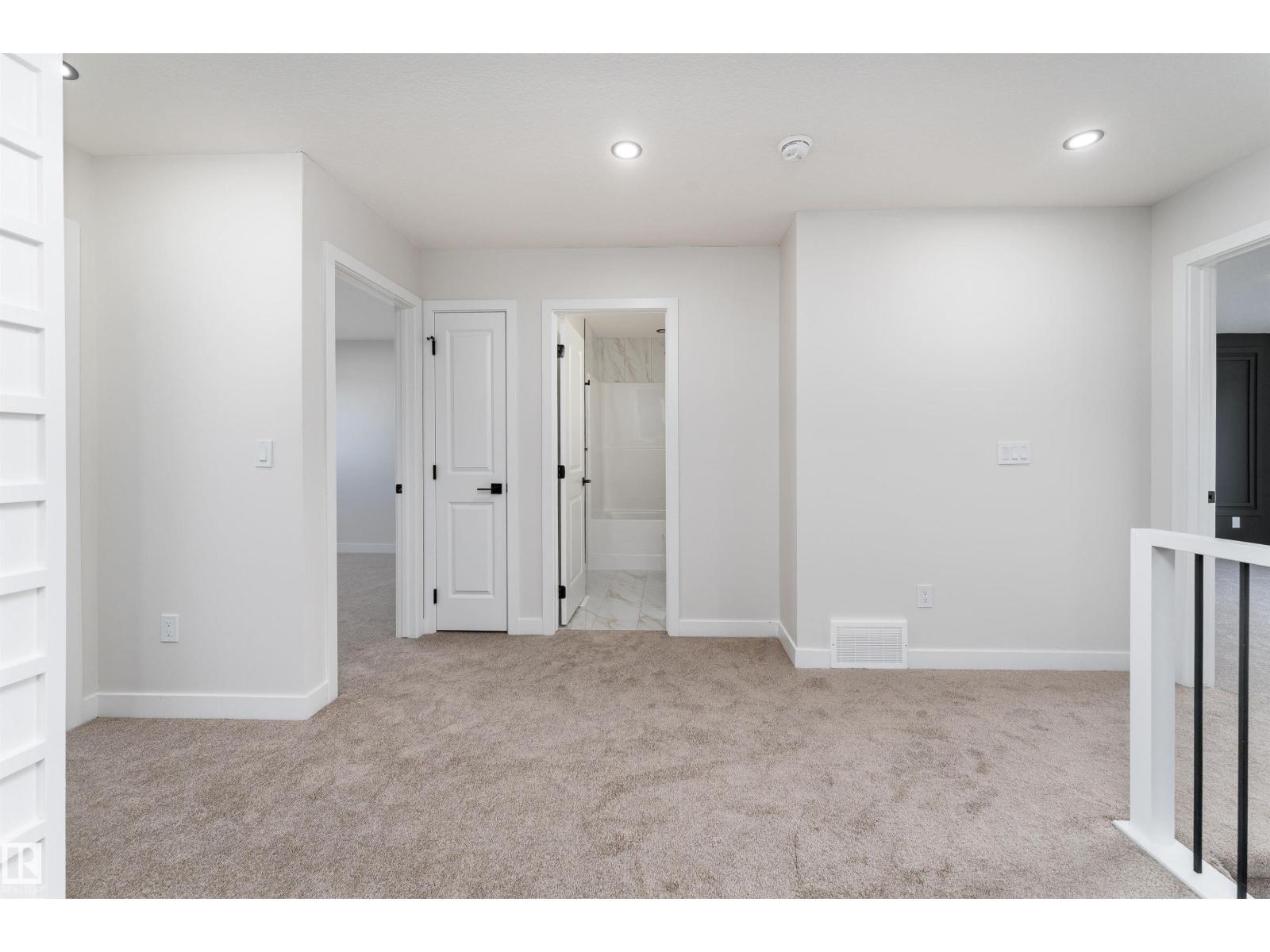 30 WESTWYCK LI - 26