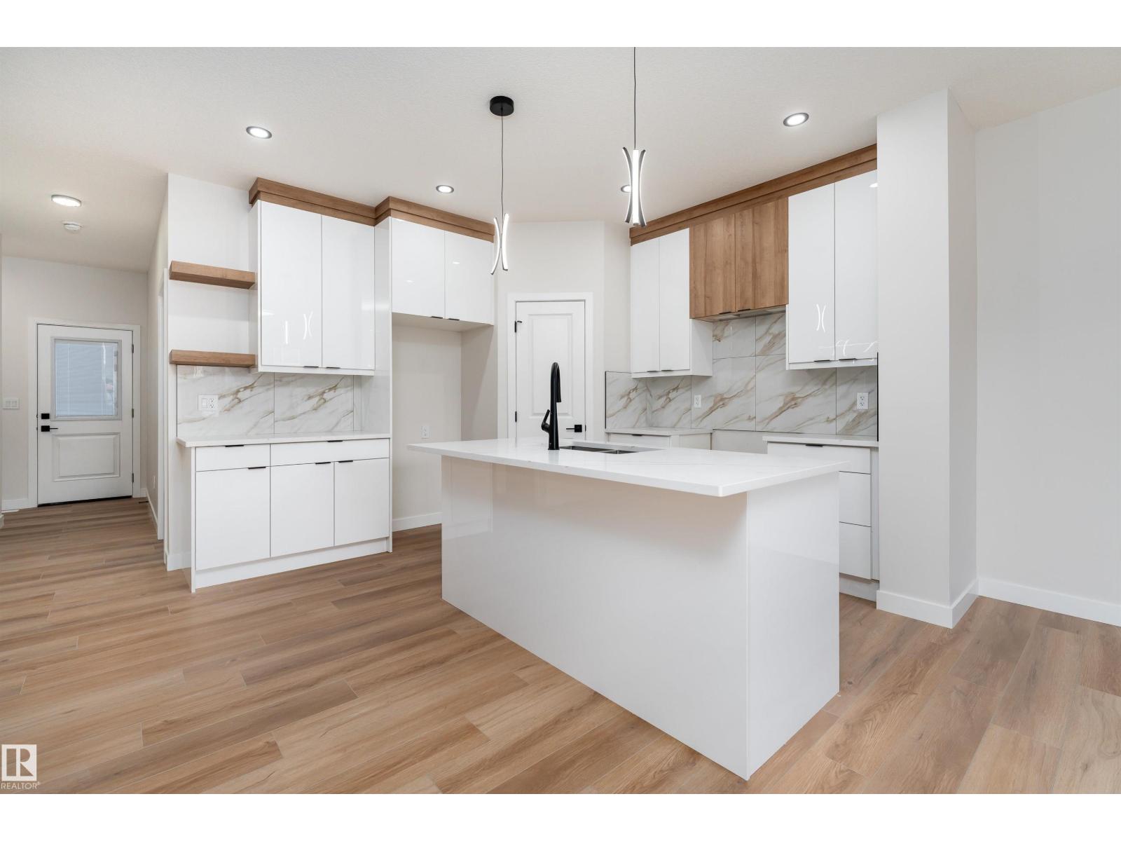 30 WESTWYCK LI - 3