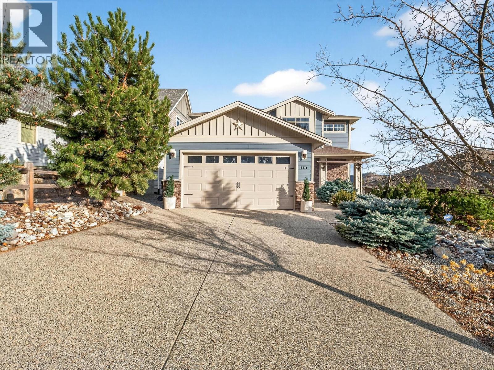 2371 Paramount Drive, West Kelowna
