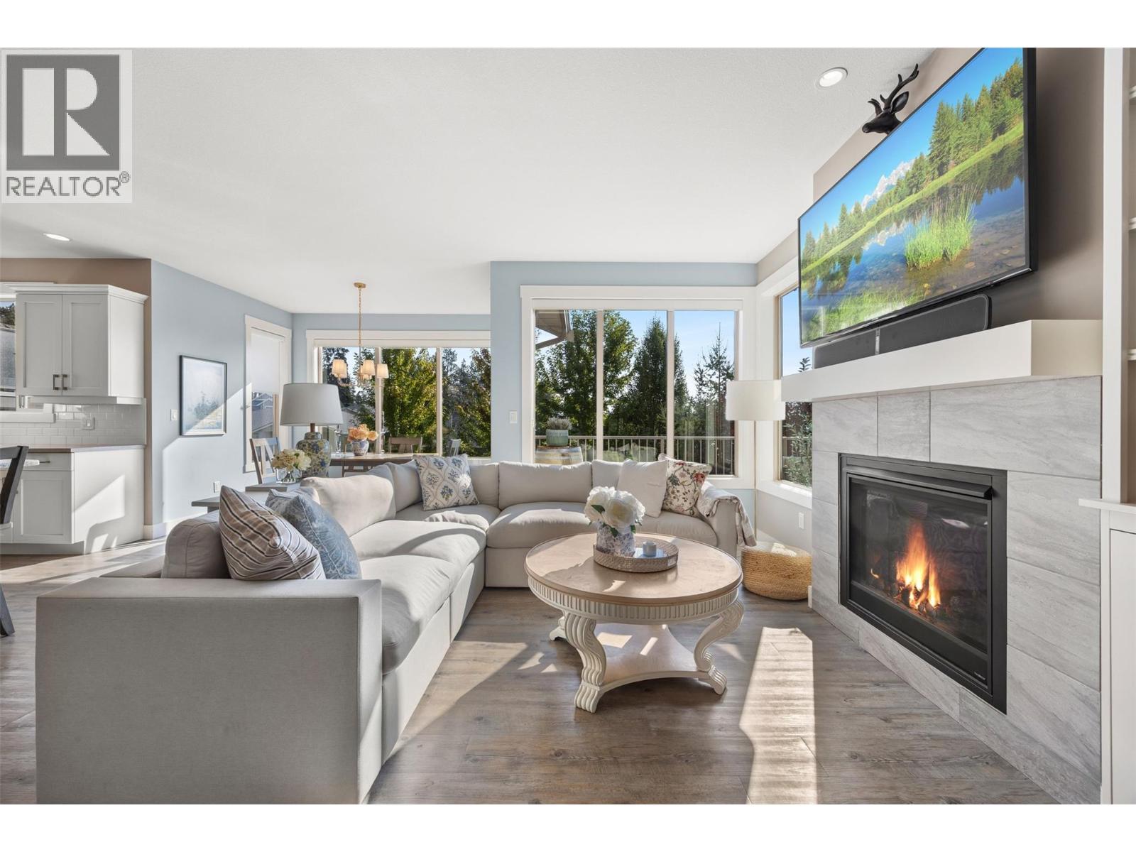 2371 Paramount Drive, West Kelowna